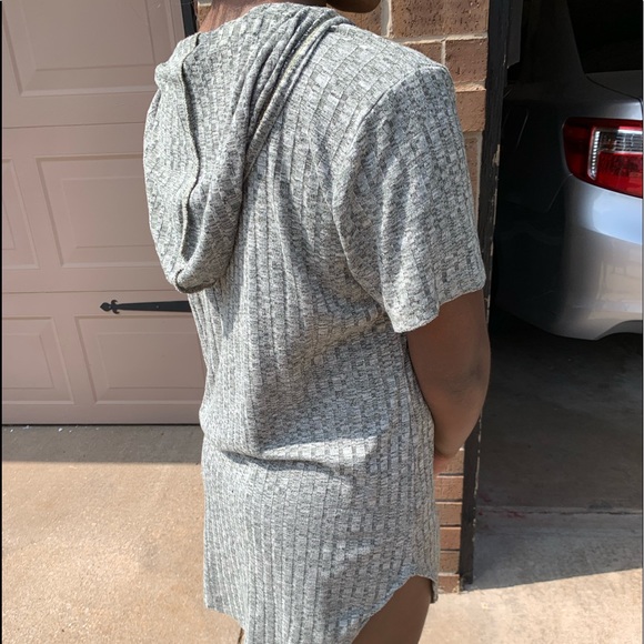 Camo Green Dress w/ Hood and Zipper - Picture 2 of 3